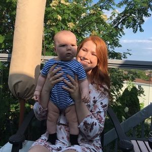 Meet your Posher, Courtney